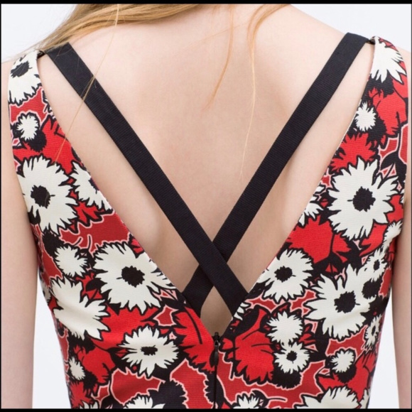 ZARA TRAFALUC Red Black White Floral zipup dress M - Picture 3 of 7